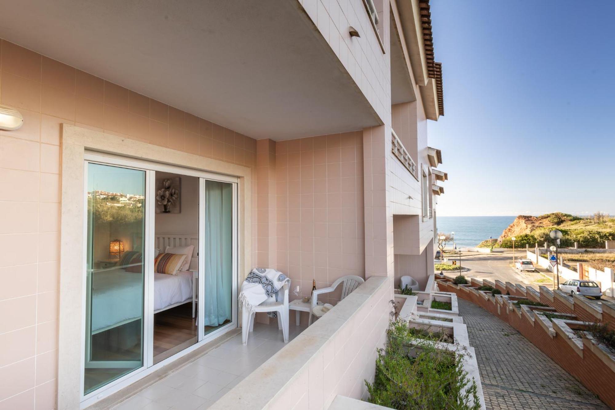 סאו מרטיניו דו פורטו Casa Da Praia - By Smarthomes מראה חיצוני תמונה